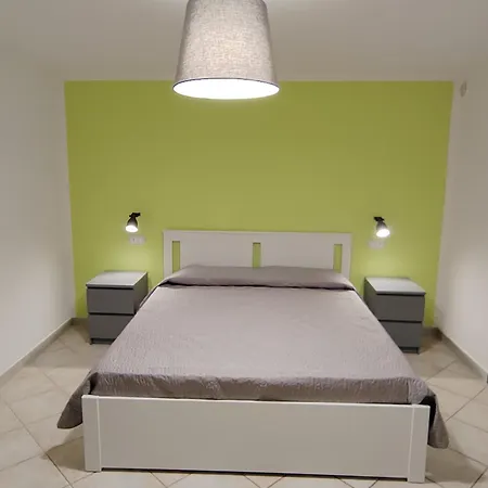 Aria D'abete, Apartamento